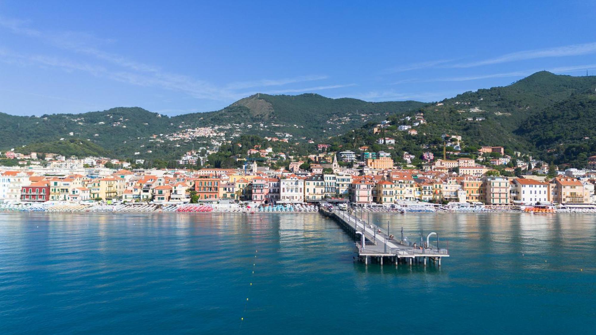 Hotel Ligure Alassio Exterior photo